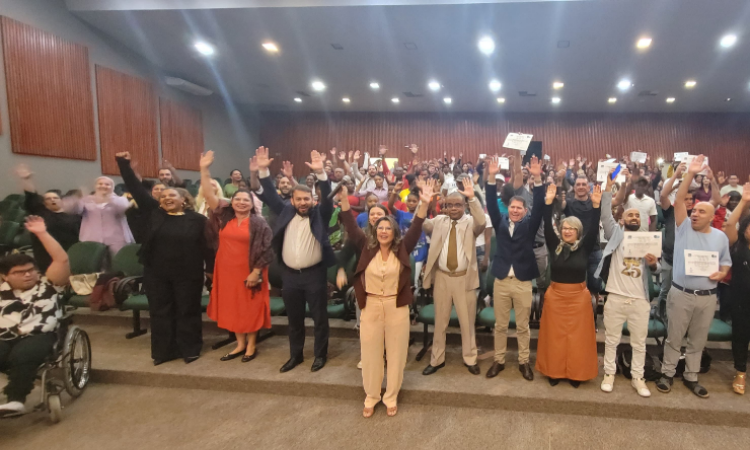 UEMS Acolhe:  Cerimônia de formatura de 95 migrantes dos polos de Campo Grande