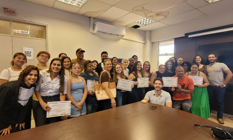 UEMS/CG: Colação de Grau Simples  do Curso de Turismo