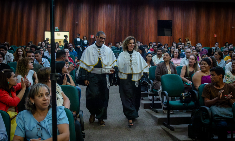 Colação de Grau das Turmas de Dança (Licenciatura); Geografia (Bacharelado); Geografia (Licenciatura); Pedagogia; Teatro (Licenciatura) e Turismo
