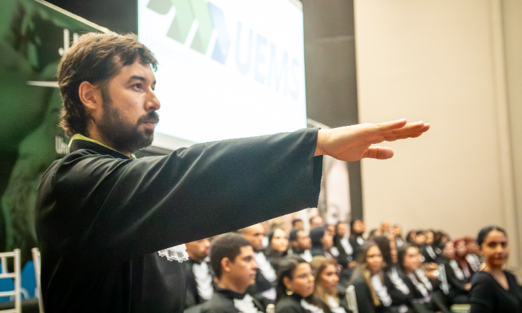 Colação de Grau das Turmas de Dança (Licenciatura); Geografia (Bacharelado); Geografia (Licenciatura); Pedagogia; Teatro (Licenciatura) e Turismo