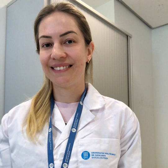 Docente do curso de Engenharia de Alimentos da UEMS realiza pesquisa com plantas brasileiras na Espanha
