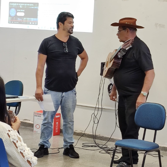Curso de Letras Português/Espanhol realiza ação de acolhimento com calouros