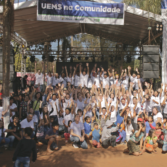 UEMS NA COMUNIDADE recebe mais de 3 mil pessoas em ação na Aldeia Jaguapiru em Dourados