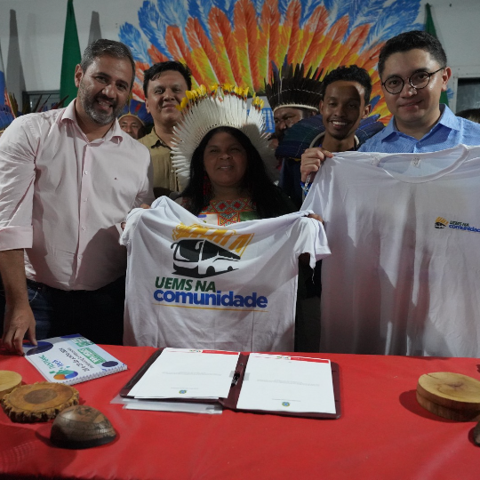 UEMS formaliza convênio com Ministério dos Povos Indígenas para oferta de cursos interculturais