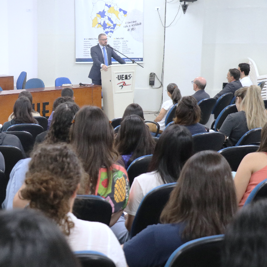 UEMS/Dourados: Estudantes do curso de Direito participam de palestra sobre Carreiras Jurídicas