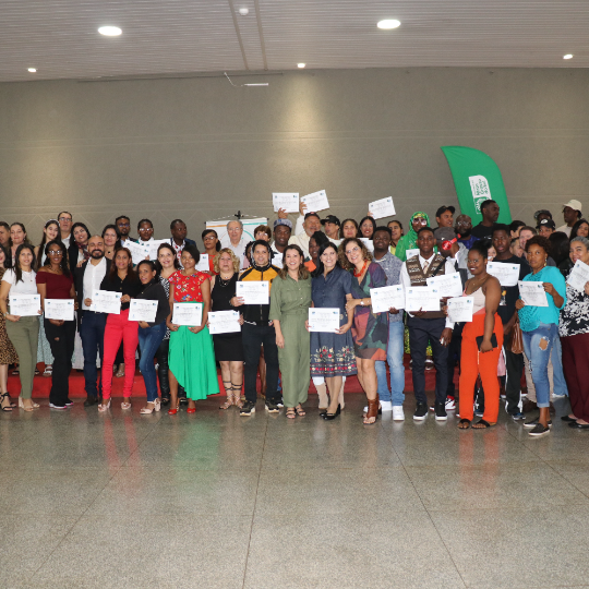 UEMS Acolhe certifica 74 alunos e alunas do curso de Português para Migrantes em Dourados